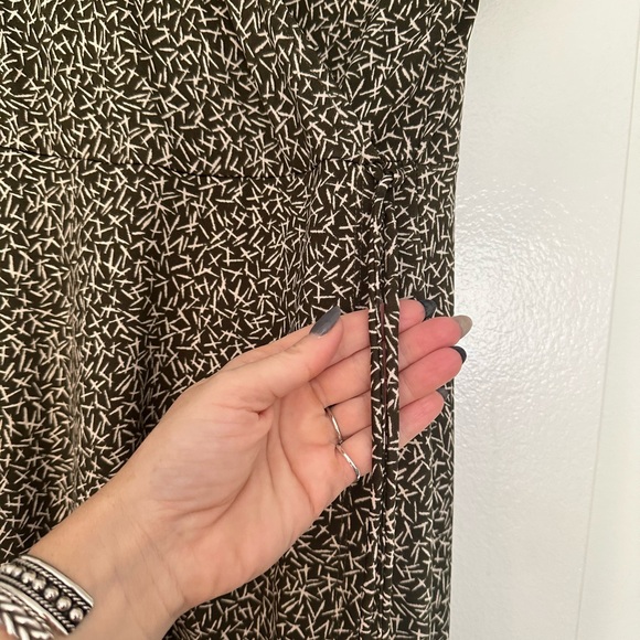 Gilli wrap dress - Picture 3 of 6